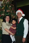 Festive Family (40,427 bytes)